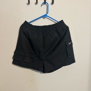 Nike Black Cargo shorts size medium